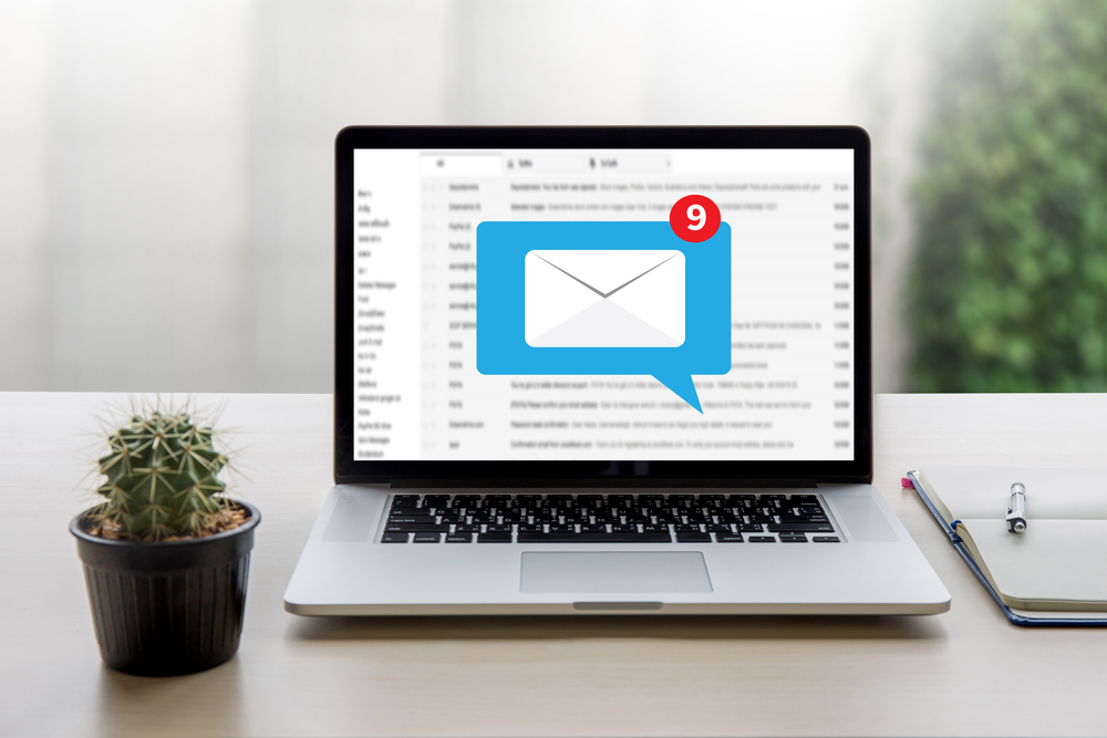 Mail Communication Connection message to mailing contacts phone